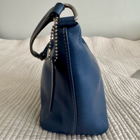 Coach Legacy Demi Hobo (Style #9584) - Picture 4 of 15